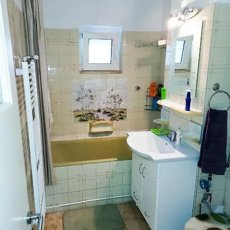 Rasarit Apartment *